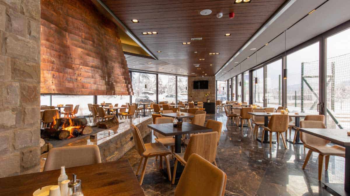 How-to-Build-a-Standout-Restaurant-in-Florida’s-Foodie-Market How to Build a Standout Restaurant in Florida’s Foodie Market | Red Fox FL | Red Fox Construction in Central FL